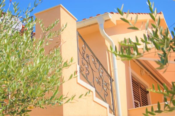 villa-casa-mia-0232f0edda36-cbe3-c12a-1106-18cd2691d522da0d8834-3a11-1a0f-fcb5-62659661a12eBAC648ED-7277-DE72-386C-92C209721ADC.jpg